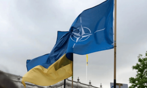 北约对乌克兰动手了，击沉一艘无人艇，不是误击而是针对性打击！