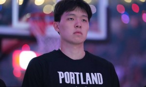 降维打击！杨瀚森20+7+7创新高 下半场暴露体能短板