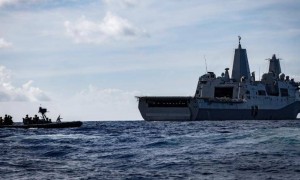 美国对委内瑞拉发动直接军事攻击！特朗普称美军摧毁一“大型设施”，马杜罗立场坚定