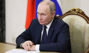 白俄罗斯总统：普京驳回打击基辅“决策中心”提议，俄罗斯能力有打击泽连斯基某一官邸